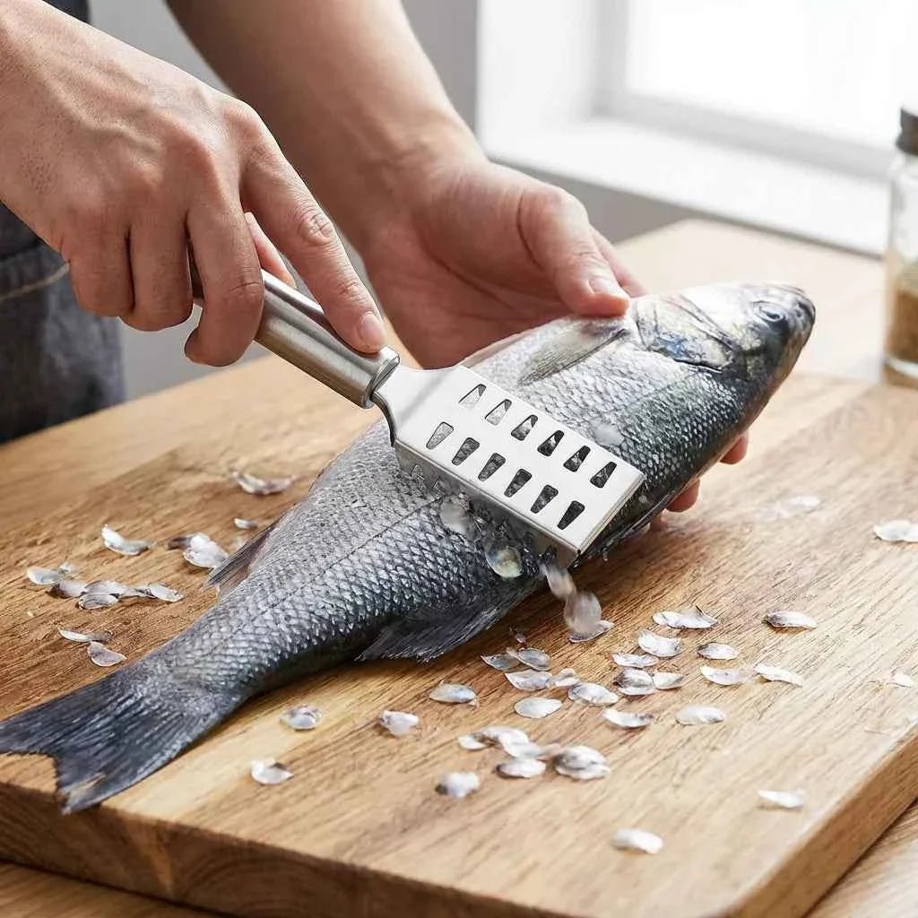Versatile 23cm Kitchen Scraper with Non-Slip Handle for Fish, Ginger, and Vegetables - The Stuff Dept